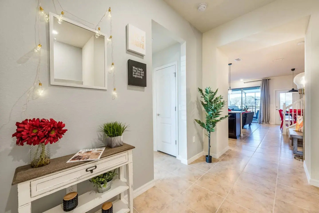 Comfortable home at Solterra with private pool near Disney