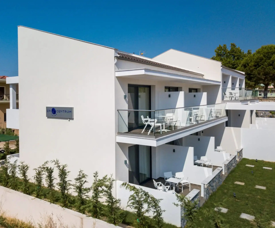 Epicentrum Suites and Villa Oasis