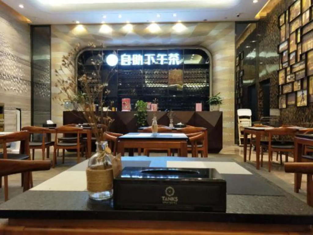 Sweet Fruit Charm International Hotel (Foshan West Station Shati Airport Store)