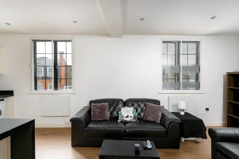 Modern 2 Bed In The Heart Of Ealing Broadway