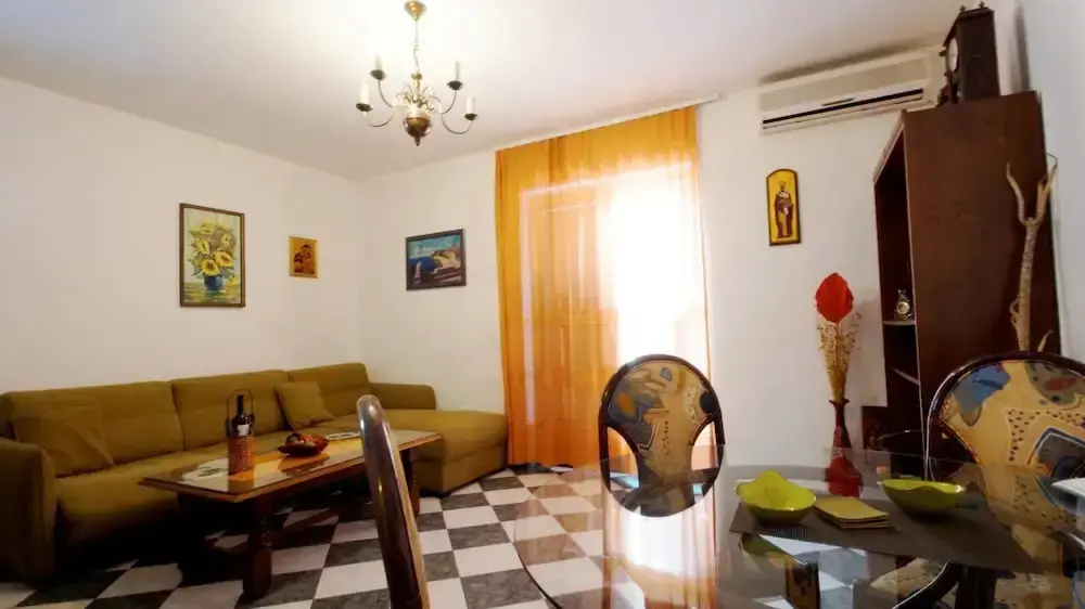 Apartment Glomazic