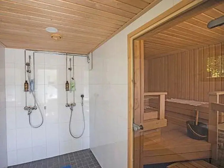 Villa Lövkulla with Sauna
