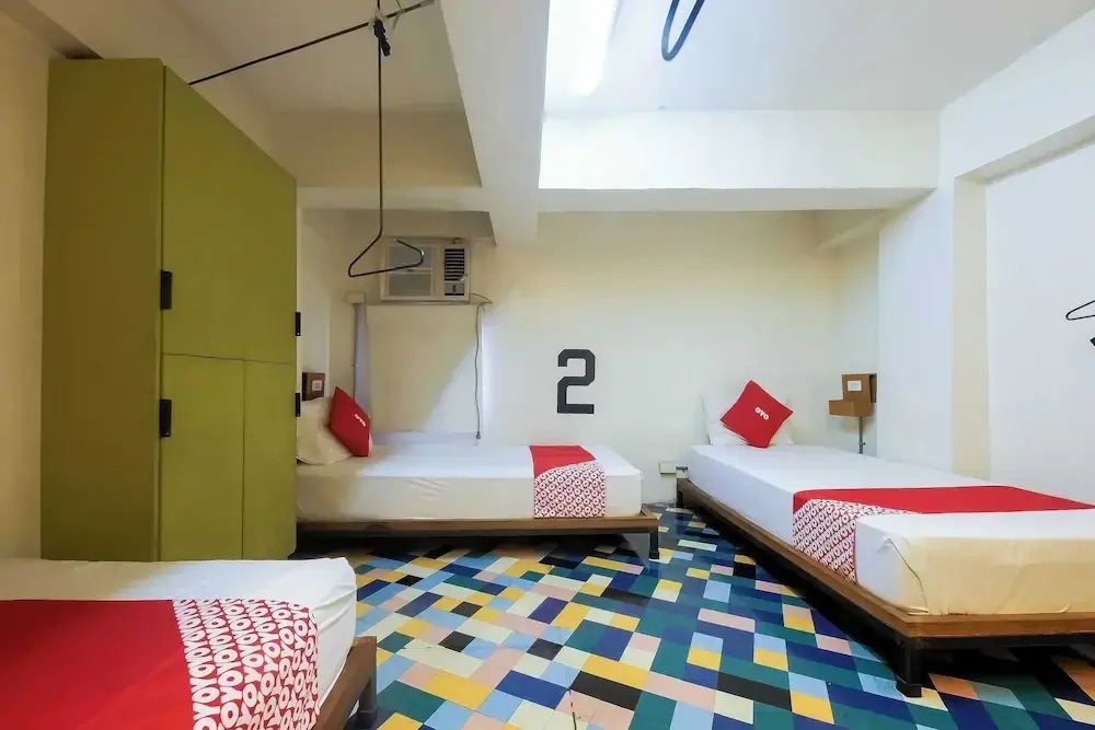 Junction Hostel, Poblacion Makati Avenue, Manila
