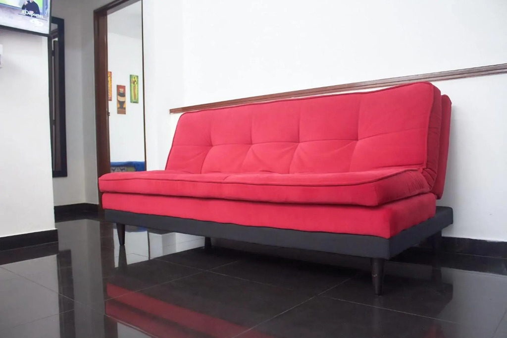 cozy apartment excellent location, air conditioning