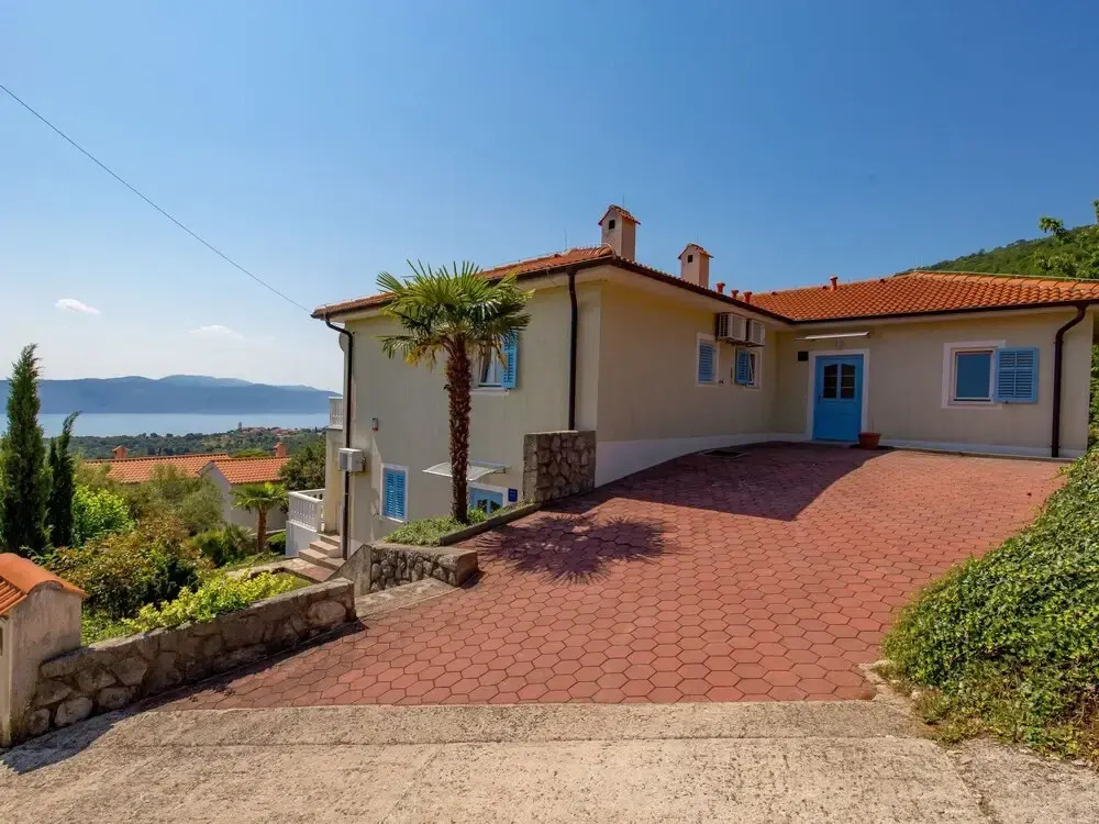 Holiday Home Albertina-1 by Interhome