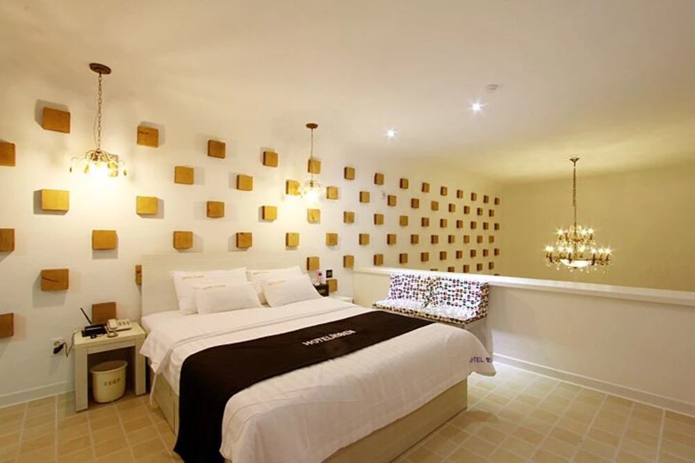 Ben Hotel