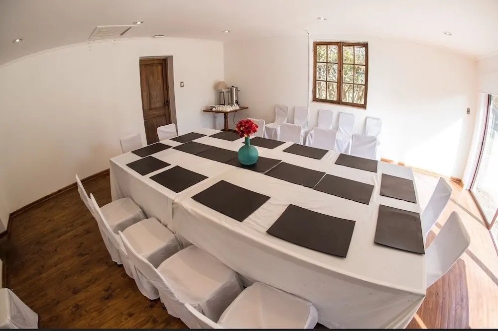 Comalle Party Hotel