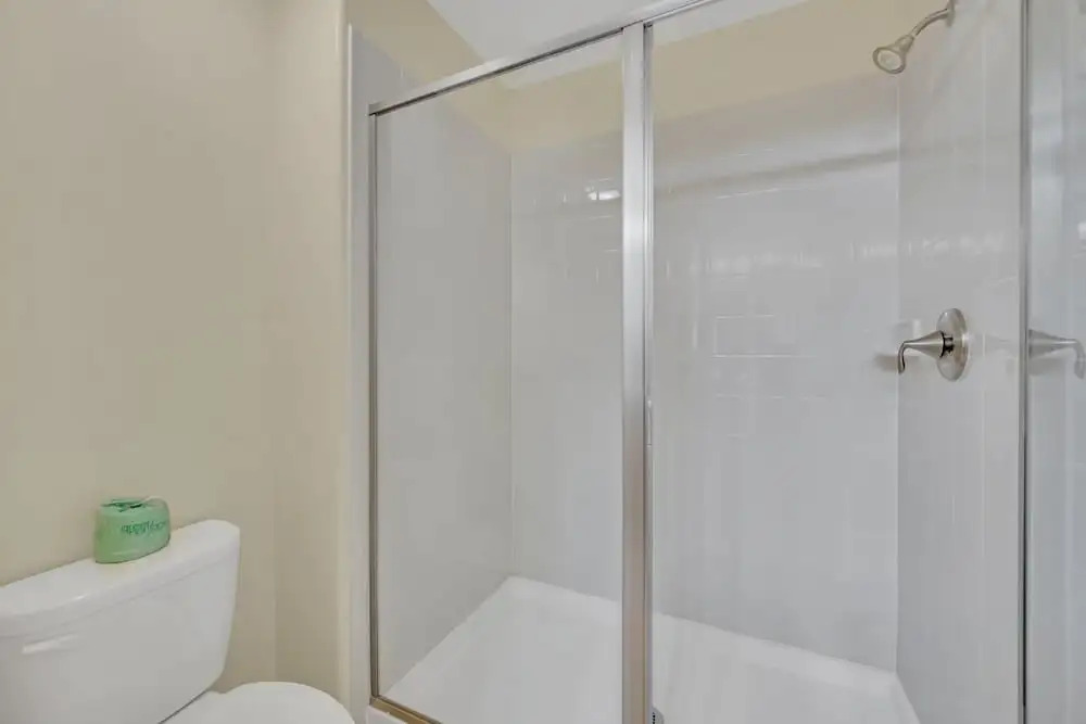 Perfect for Families Comfortable Villa with Private Pool Area close to Parks and Shopping