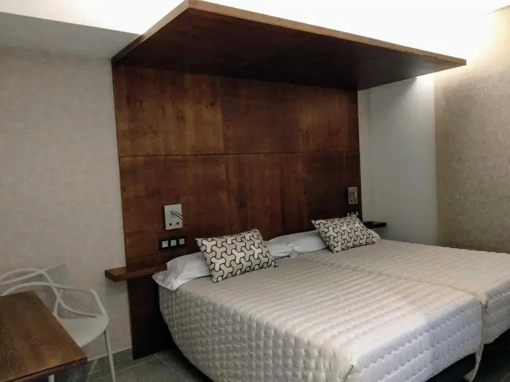 Hostal Canton Plaza