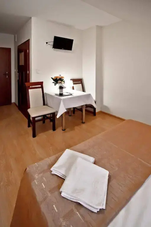 Hotel Ostoja