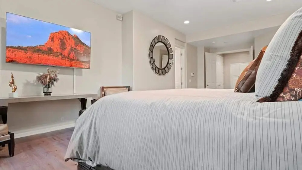 Massive North Scottsdale 6 Bdrm w/ Oasis Backyard!