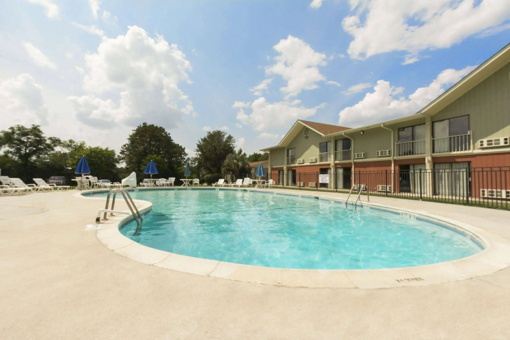 Howard Johnson by Wyndham Beaufort/Parris Island