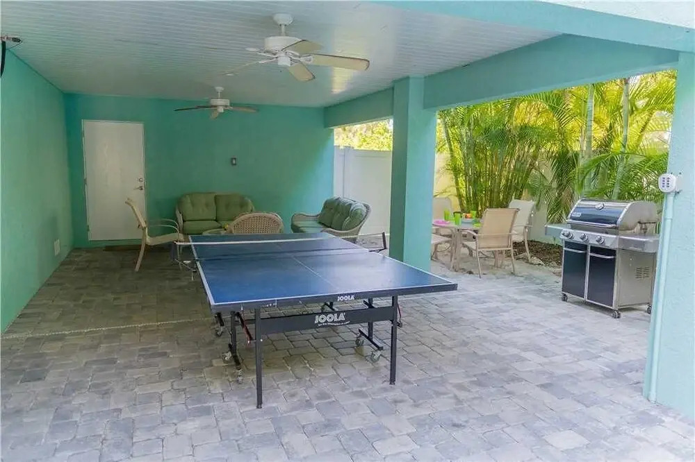 Beachy Villa Vista Apartment 5