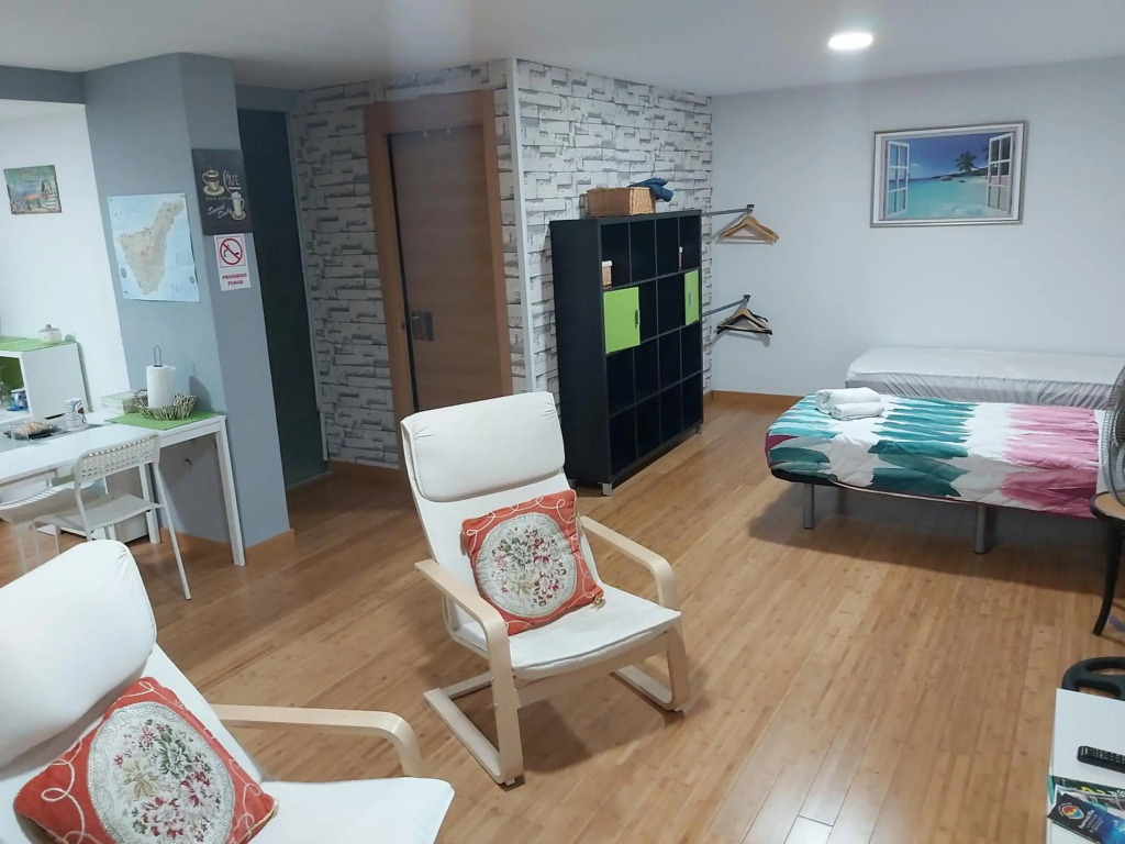 Loft Santa Cruz, Acoran