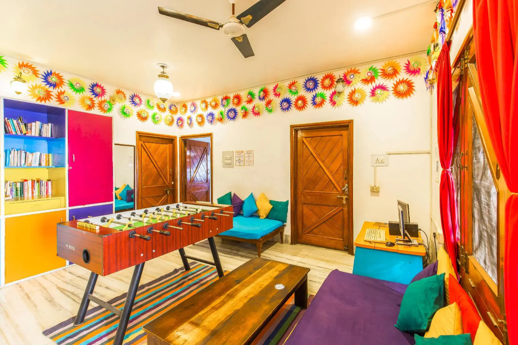goSTOPS Lite Varanasi