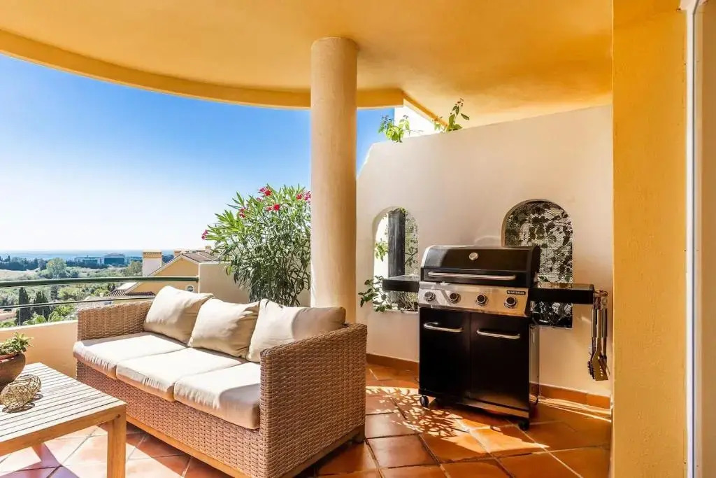 4 bedroom luxury duplex with sea views by Puerto Banus