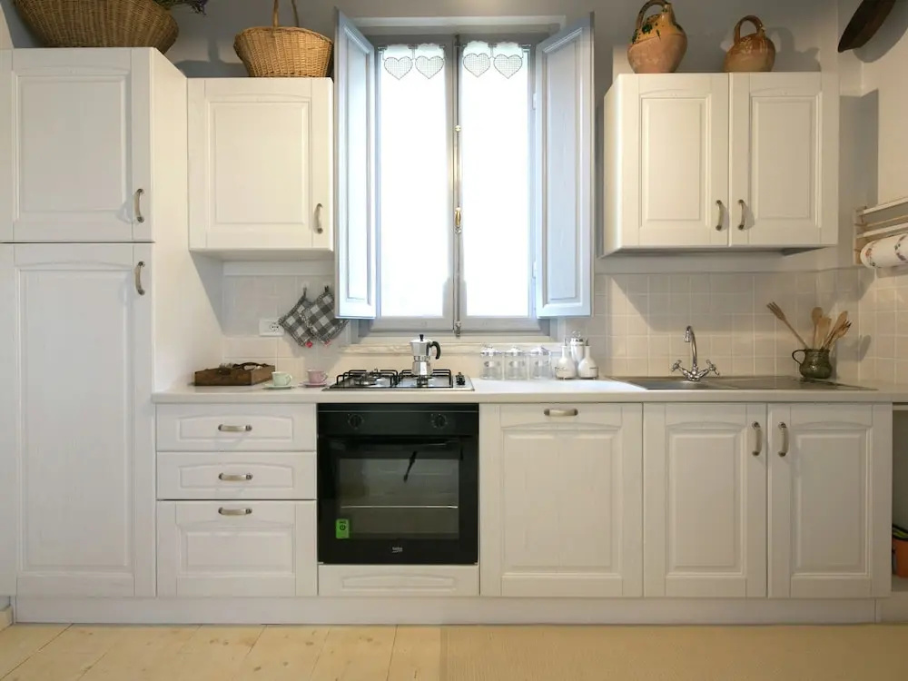 4 Person Villa with Private Swimming Pool & Garden in Lovely Surroundings near Cortona