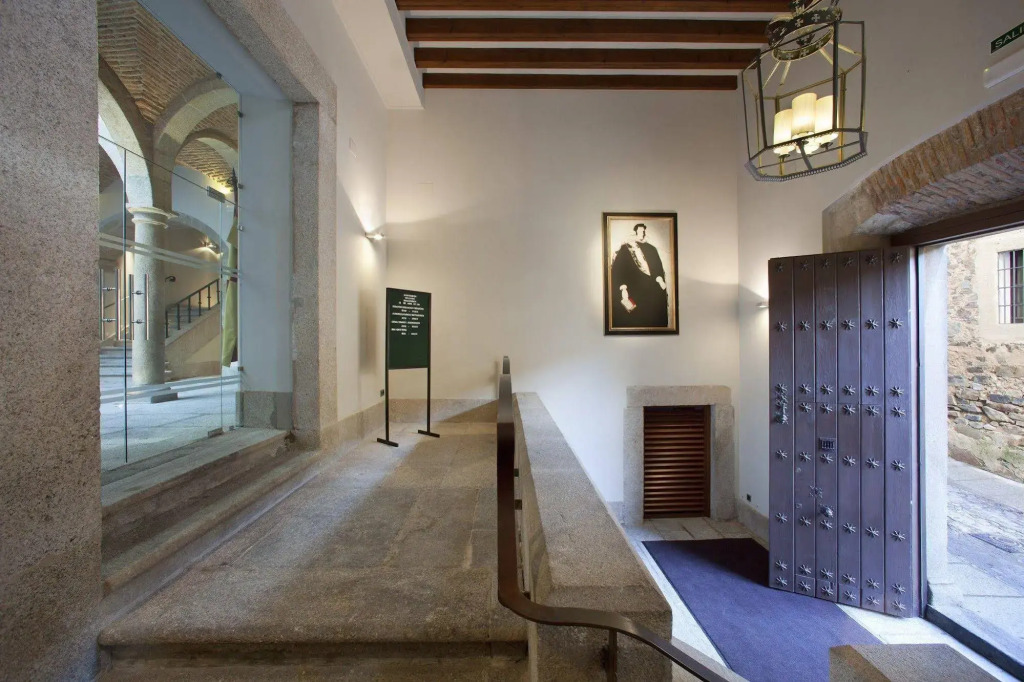 Отель Parador de Cáceres