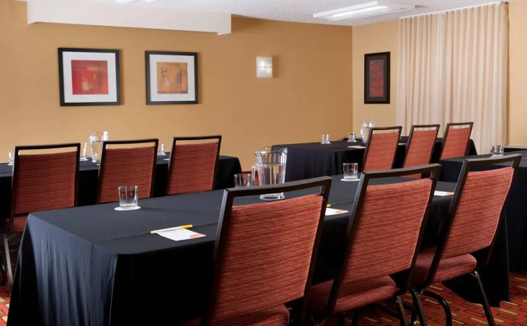 Courtyard by Marriott Anaheim Resort/Convention Center