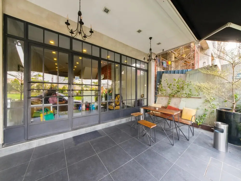 OYO 136 Ceria Hotel