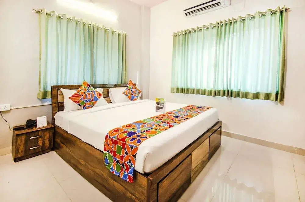 Treebo Diamond Residency - DDPK Inn