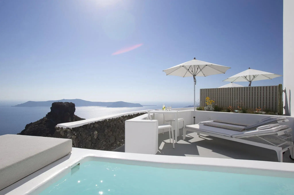 Grace Hotel, Auberge Collection