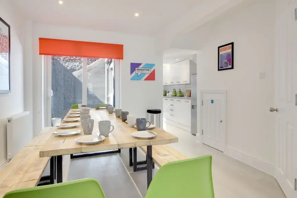 Brighton Getaways - Brighton's BIG House