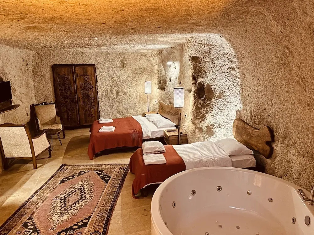 Asma Altı Cave