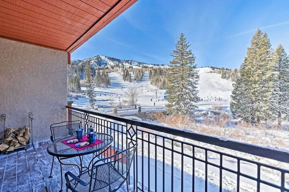 Solitude Creekside Condo-closest to Ski Lift!