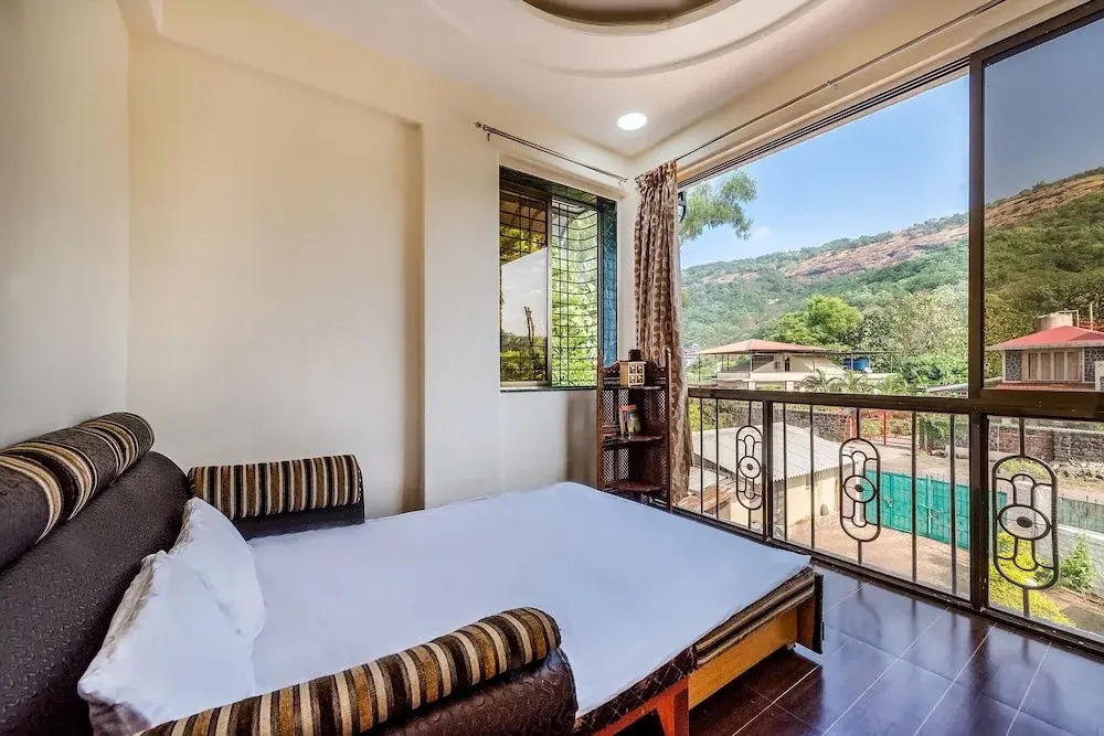 CosmicStays Venus Villa - Lake View & Private Pool