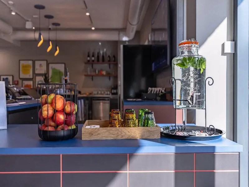 Holiday Inn - the niu Clink Hamburg Barmbek by IHG