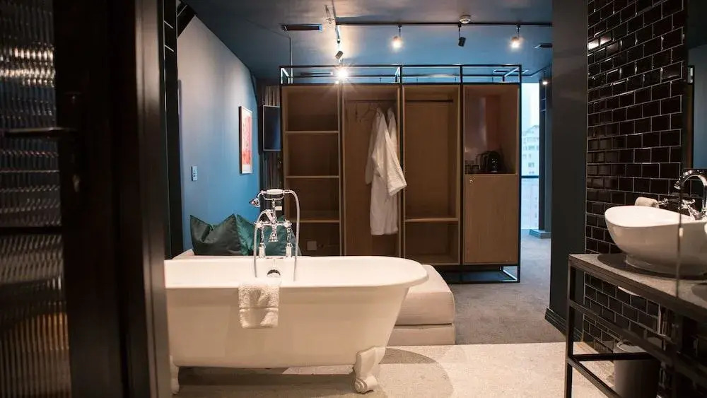 Cartel House Hotel