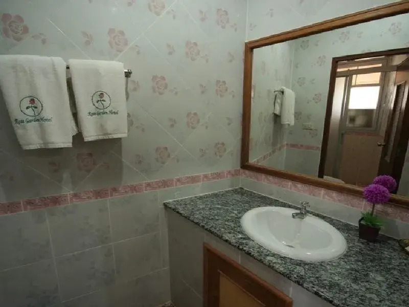 Rose Garden Hotel