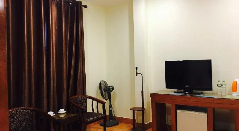 Saigon Palace by OYO Rooms