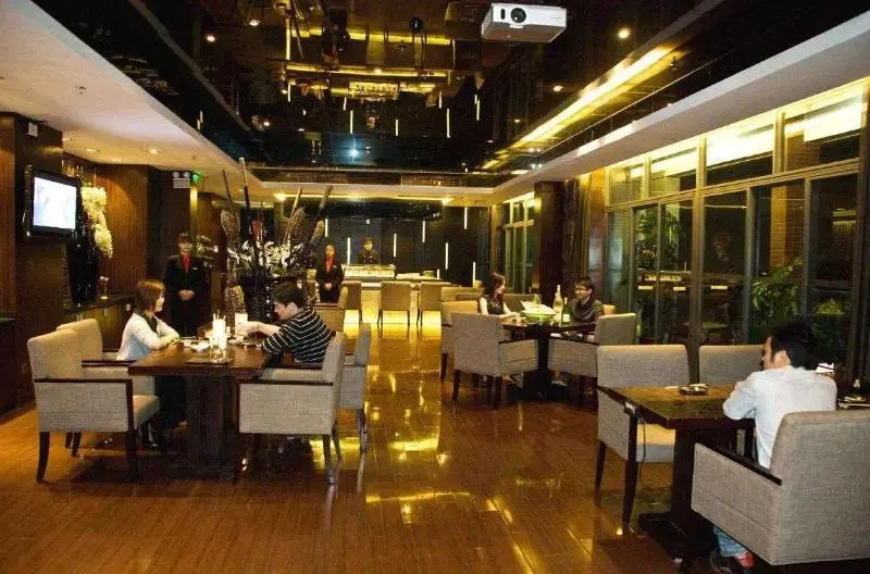Clifford Hotel
