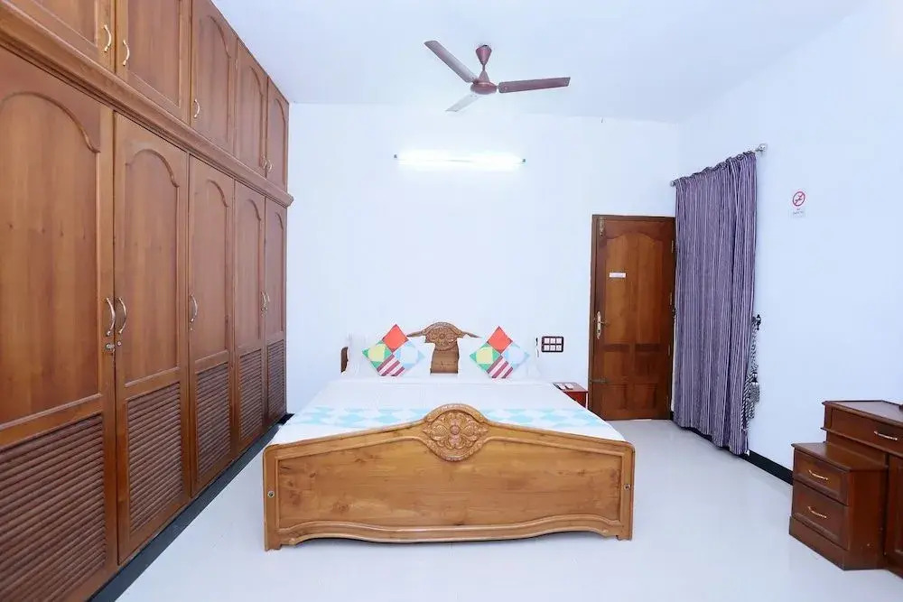 OYO Home 26153 Traditional Stay Near International Airport