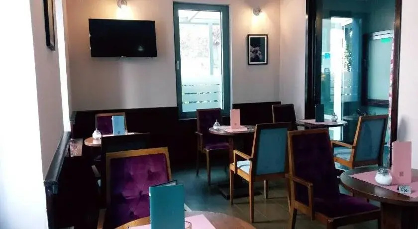 Hotel Royal Gold City - Hotel Ruža