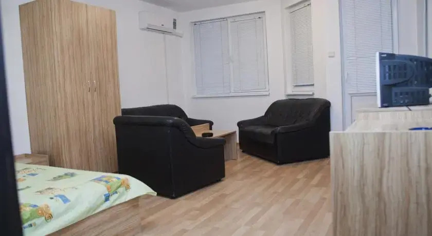 Burgas Rooms and Studios