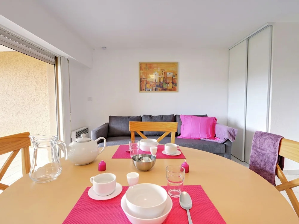 Carefully Furnished Studio at 100 m. From the Beach