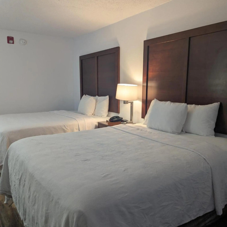 Plaza Hotel Denver Central