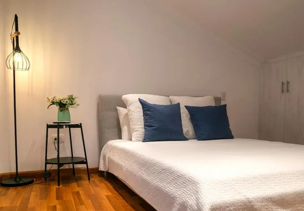 Feel the Ocean Breeze From This Alluring Beachfront Apartment - D302