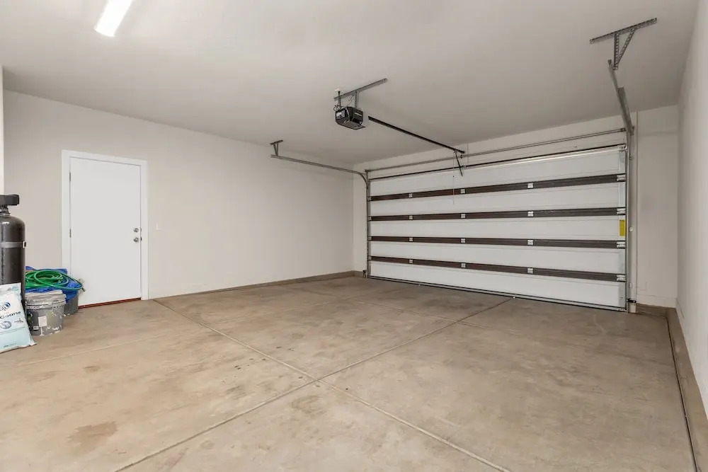 Rock Canyon Oasis 4 Bedroom Home by RedAwning