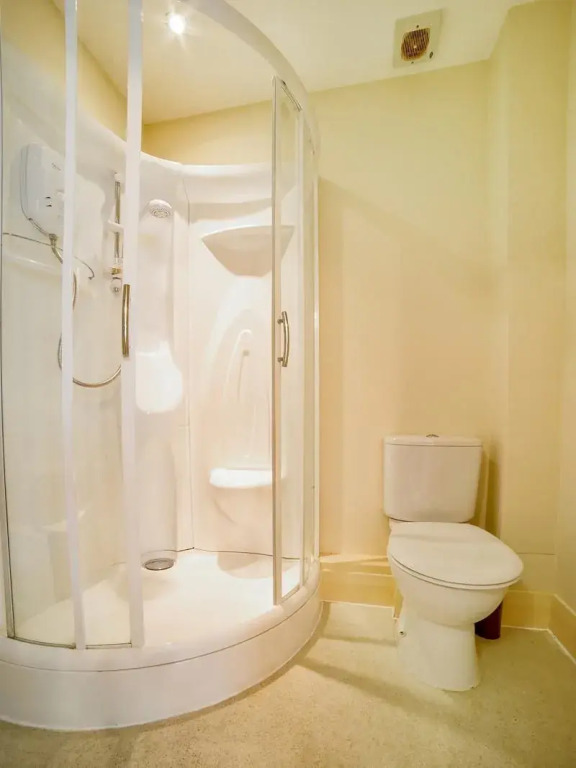 OYO Chase Suites