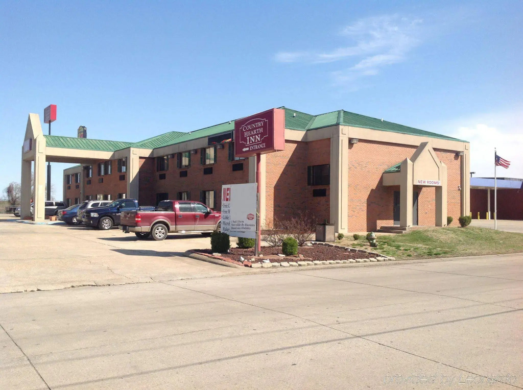 Travel Inn and Suites- Sikeston Miner I-55 exit-67