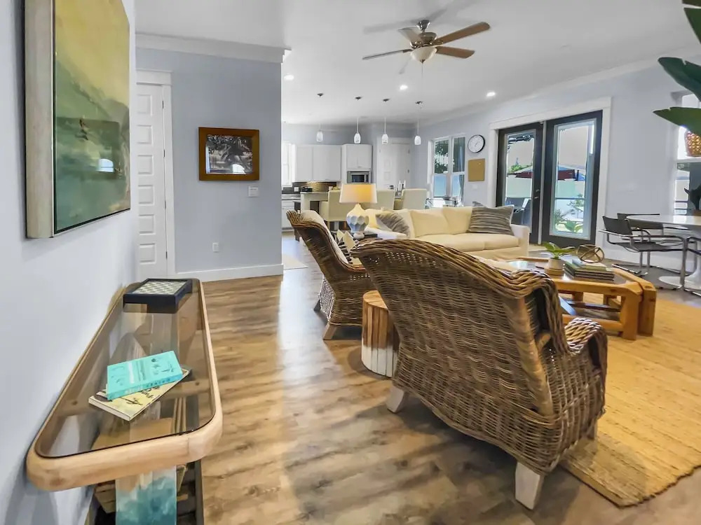 Tibidabo Beach House 3 Bedroom Home by RedAwning