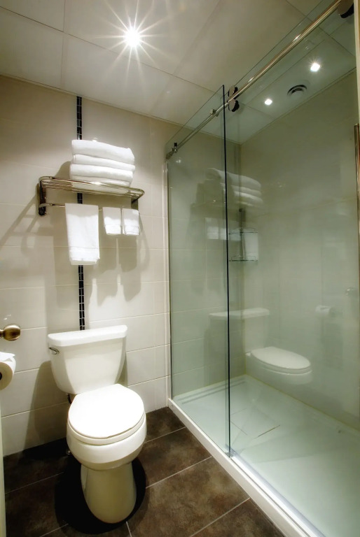 Hotel & Suites Le Dauphin Drummondville