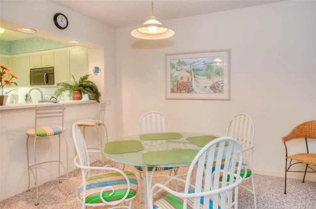 Laurel Court 307