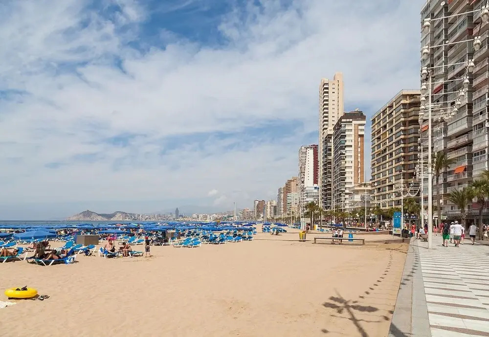 Levante Beach & Paseo Maritimo at 100Mts