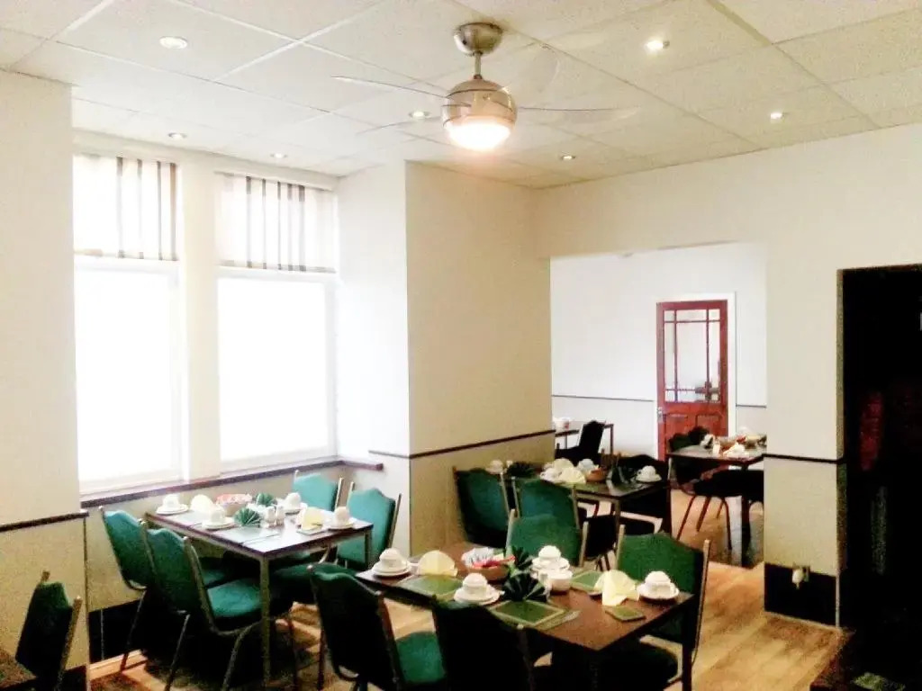 Tudor Rose Hotel