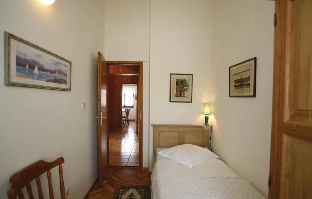 Beautiful Apartment in Umag With 3 Bedrooms and Wifi